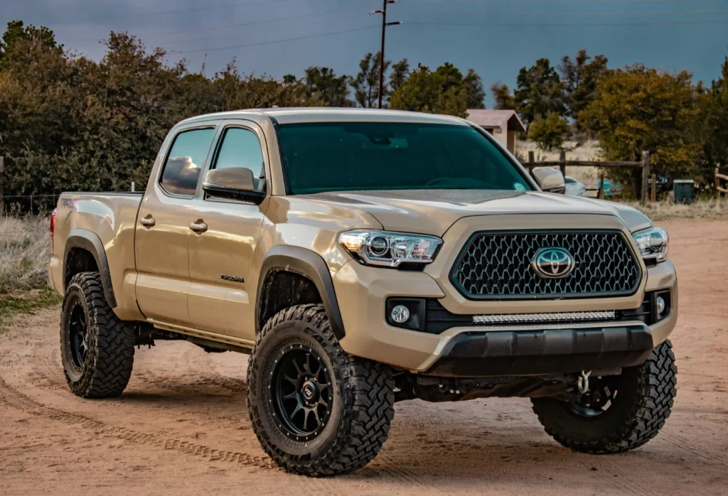 Toyota-Hilux-reprocars